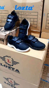 LOZTA Sepatu Sekolah Sneakers Anak Velcro Running Black01