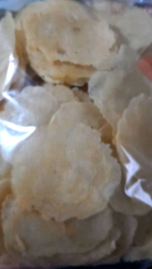 EMPING MELINJO MENTAH UKURAN SEDANG KUALITAS SUPER KEMASAN 500GR SIAP GORENG