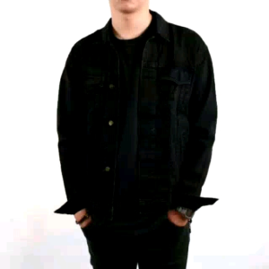 Jaket Jeans Pria Hitam Pekat Tebal - Kancing Depan Kantong Dada - Cocok untuk Aktivitas Santai - Ukuran M hingga XXXL