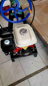 Mesin Pelet Ikan Daging Kacang Pecel Bumbu No32+Mesin Penggerak HONDA GP160