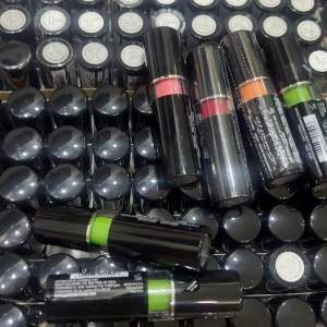 Son Gió Mood Matcher Mẫu mới - Son Gió Mỹ MOODmatcher Fran Wilson - 3.5g Son Lâu Trôi Bền Màu 12H Son Môi Màu Hồng Sen Đỏ Cam - Lazada