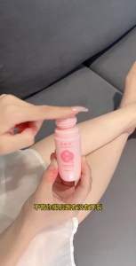 蜜桃足部皴裂露 (1套2瓶) Peach Cracked Foot Gel #如果你也喜欢蜜桃😍,赶紧试试这个蜜桃皴裂凝露,#皴裂凝露 #脚后跟干裂 #手足护理👍🏻🌈