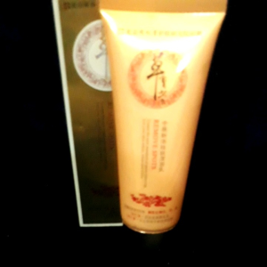 YU CHUN MEI PEMUTIH GOLD 4 IN 1