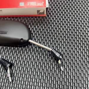 Kiếng Spark Trái - Phải Yamaha chính hãng dành cho mọi loại xe 2 bánh