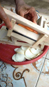 Pemotong Serbaguna Pengiris Keripik & Pisau Pemotong