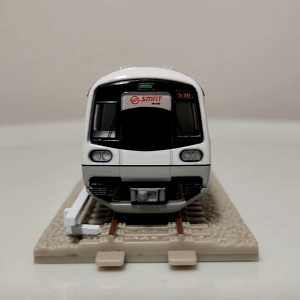 1:120 scale Singapore C151A MRT Train + tracks
