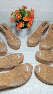 Sandal dewasa wedges mika polos