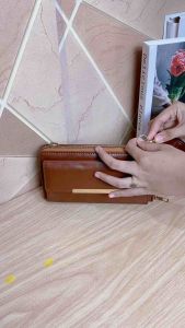 DOMPET DAWINA / DOMPET BOLAK BALIK MUAT HP / BISA SLEMPANG