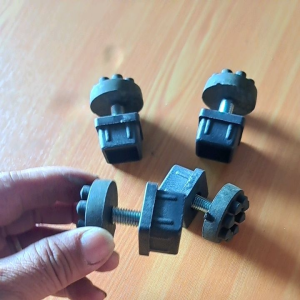 tranh tăng cao su bu long m10x3 cm + chụp vuông 25 cm x 25 cm dùng cho chân bàn chân ghế chân bàn học chân bàn máy may và tất cả các loại bàn ghế khác trong gia đình và tất cả các chân máy giặt tủ lạnh máy may V .V