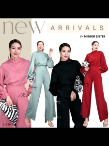 เซทเสื้อคู่กางเกง สวยมากได้ใส่บ่อยแน่นอน ช่วงบนเป็นเสื้อทรงสวย ดีไซน์เก๋เรียบโก้ ช่วงคอแต่งขอบคอปีนแขนยาว ช่วงล่างเป็นกางเกงขายาวทรงกระบอกแพทเทรินสวยใส่แล้วดูสูงเพรียว ช่วงเอวแต่งขอบสวย มีกระเป๋าล้วงได้2ข้างลำตัว ต้องมีได้ใส่จริงได้ใส่บ่อยๆแน่นอน..!! ✔️