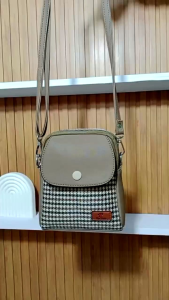 Tas Selempang Cyla BG by Biru Tsabita: Tas Selempang Praktis & Nyaman