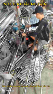 Sào phơi đồ Inox chân Cong có khoen có bánh xe chắc chắn