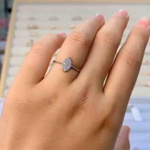 CINCIN EMAS PUTIH 375 ATAU 8K WHITE GOLD KRISTAL CK 335