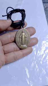 Best Quality Embossed Medallia Milagrosa Antique Necklace Sizes: 1.12 x 1.75