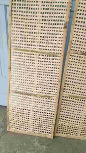 Anyaman Bambu/Sesek Bambu Serba Guna (Cocok Digunakan Untuk Menjemur KerupukIkanMieAtau Kebutuhan Laennya) Bahan Menggunakan Bambu Super Tua Dan Kuat Tahan Kropos