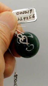 ❤️100％ Authentic Brand New Set "A" grade Burmese Jade pendant lovely greenish-blue colour highly sought after perfect good size high translucency lustrous surface S925 sterling silver zirconia diamonds frame rarely available symbolise peace and prosperity