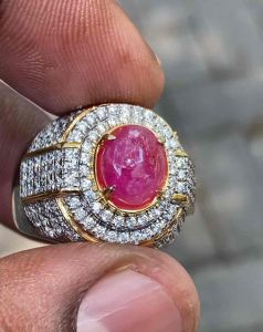 Batu Ruby Burma Natural, Batu Ruby Star Burma, dan Batu Rubi Birma CT: Keindahan dan Nilai yang Tak Tertandingi