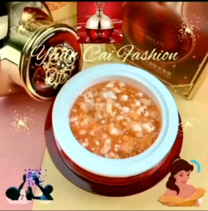 DRAGONS BLOOD CREAM Krim meremajakan kulit tanpa berminyak Menghilangkan Keriput Pemutih Pencerah Pelembap & Pengencang Anti Penuaan HERBAL ( 15g )