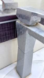 [COMBO 2] Tẩy Cặn Canxi Nhà Tắm HGO PLUS Làm Sạch Inox Kính Bồn Cầu Gạch Men Lavabo Nhanh Chóng Hiệu Quả