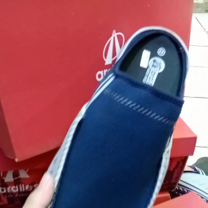 SENDAL SEPATU ARDILES  STRAIDER  BUSTONG COWOK  RINGAN
