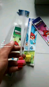 Trò chơi tuổi thơ 1 cái mô hình Đeo ngón tay bông cỏ bằng nhựa có đèn Led rất đẹp