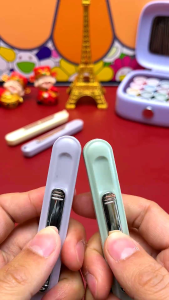 ReadyStockMalaysia# 穿针引线器 2in1 Quick Wire Removal New thread trimmer sewing replacer/ Sewing tools for the elderly 拆线器