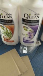 Qlean คิวลีน แชมพู สูตรเย็น สดชื่น Fresh & Cool (สีฟ้า) 340 มล