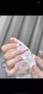 Set 24 Móng Tay Giả Kèm Keo Dán