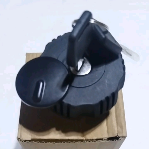 KR-Z 125/150 TANK CAPS WITH KEY