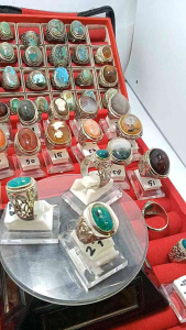 Batu Bacan Murmer: Batu Permata Alami Untuk Dekorasi & Aksesoris