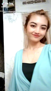 Kimono Terbaru & Terkini: Pilihan Modern Untuk Acara Apapun