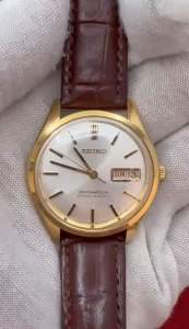 SEIKO SEIKOMATIC-R 30 Jewels Automatic ฝาหลังปลาโลมา ตัวเรือนทองชุบ นาฬิกาผู้ชาย มือสองของแท้