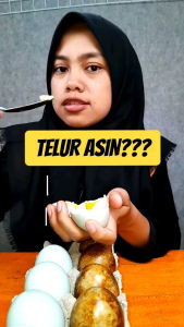 10 TELUR ASIN BAKAR ASLI BREBES MASIR DAN BERMINYAK BEROMEGA TINGGI