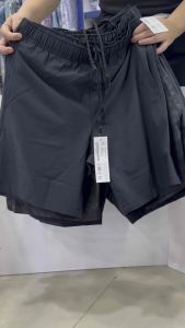 (Màu ngẫu nhiên )Quần đùi vải dù mềm mại co dãn nhẹ. Form rộng