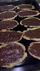 กล้วยแผ่นม้วนช็อกโกแลต