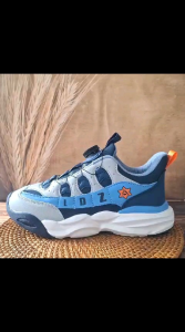 Sepatu Sneakers Anak Tanggung Laki Laki/Perempuan LDZ A Model Tali Putar Size 30-40 FREE DUS
