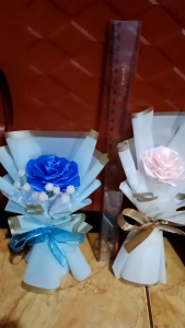 buket bunga mawar satin 1 tangkai baby breath+tile salju hadiah hari ibu valentine hari guru