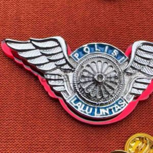 Pin Desain Polisi: Aksesori Polantas & Pin Wing Dikjur