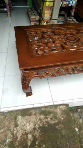 Meja Ketapang Kayu Jati: Beli dan Gunakan dengan Benar