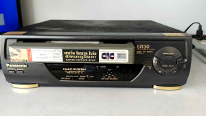 เครื่องเล่นวีดีโอ Panasonic VDO/VHS ระบบโมโน รุ่นNV-SR30AM ใช้งานได้ปกติ