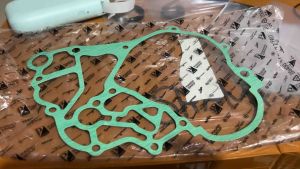Engine Gasket for Vespa ET4/LX/LXV/S/Primavera/Sprint/GTS/GTS Super/GTV/GT 60/ GT/GT L/946 125-300ccm 4T AC/LC also for PIAGGIO Leader/Quasar/ LEM/iGet 125-300ccm AC/LC