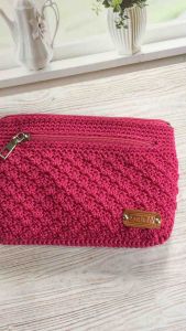 Dompet Rajut HP Dua Ruang oleh Syafa ID