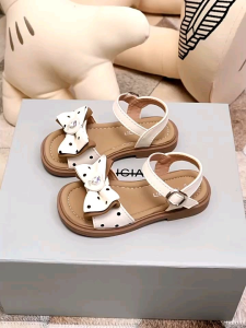 Dép sandal đi học cho bé gái 3-10 tuổiDép quai hậu trẻ em gái nơ kép chấm bi da Pu siêu mềm êm chân phong cách Hàn Quốc [ giaydeptreemkieusashop ]