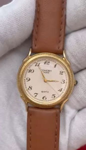 CONCRET PARIS Quartz ตัวเรือนทองชุบ นาฬิกาผู้ชายและผู้หญิง มือสองของแท้