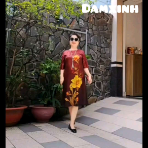 Váy Đầm Trung Niên Form A Che Bụng - Chất Gấm 2Da In 3D Sang Trọng 2 Túi Hông Dây Kéo Tốt Size Từ 48kg Đến 90kg.