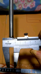 ท่อแสตนเลส รู~8.0 มิล โตนอก~10.0 มิล เป็นไร้ตะเข็บรอยต่อ ขัดเงา 2 สแกน รูปแบบ โดยรูปร่างและรูปแบบที่เป็นธรรมชาติ