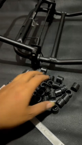 Plastik Karet Peredam Benturan Pipa Rack Rak Motor Vespa All Varian. Diameter 13 mm - 18 mm Bisa Digunakan