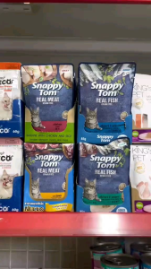 Pate Snappy Tom gói 85g cho mèo thơm ngon dinh dưỡng đủ vị.