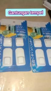 Tempelan Hook Remote Ac tv Tembok Rak Gantungan Dinding isi 2pasang