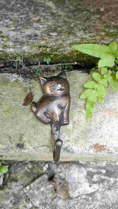 Kapstok Kuningan Antik Gantungan Baju Motif Kucing 1 Pcs